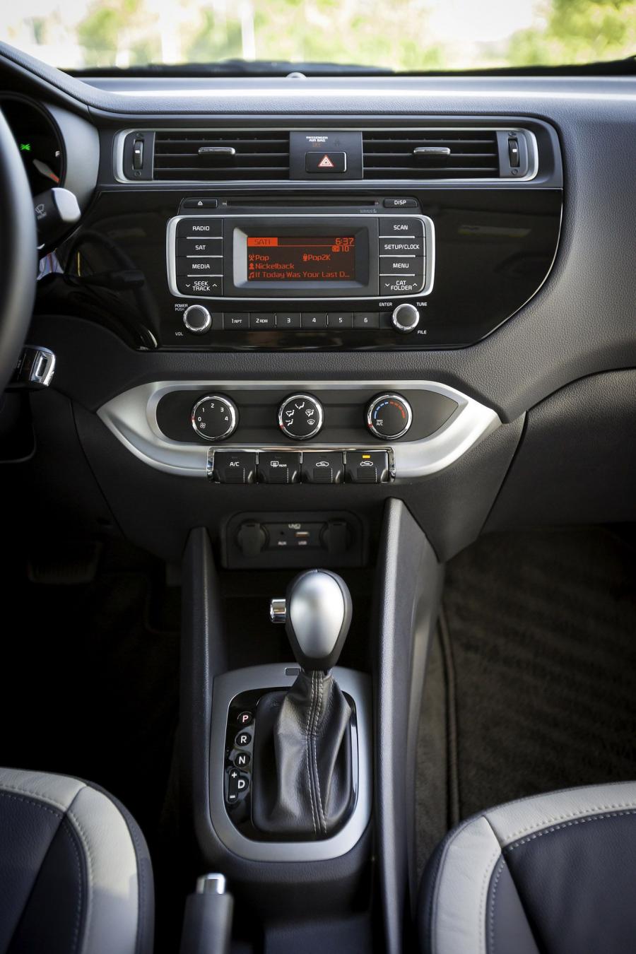  Kia Rio Sedan 2015 года  (US) (фото 27 из 27)